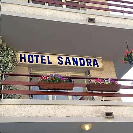 Sandra 2* Vizille