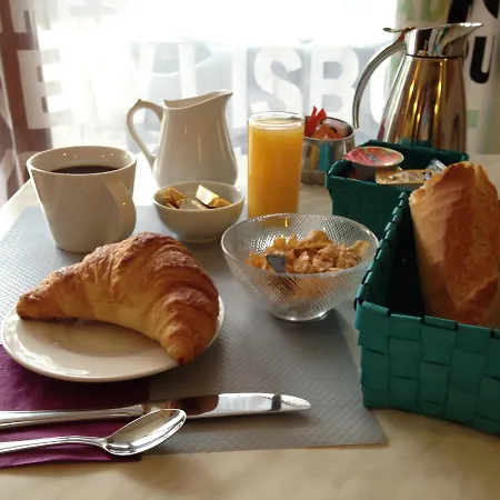 Hotel Sandra 2*